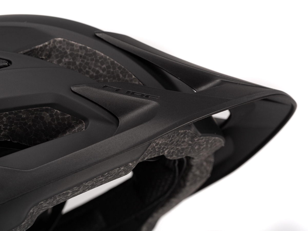 Cube Stepp Helm matt black bei Fahrrad Hoblik, Fahrrad-Spezialist aus Brand-Erbisdorf seit 1988, online kaufen